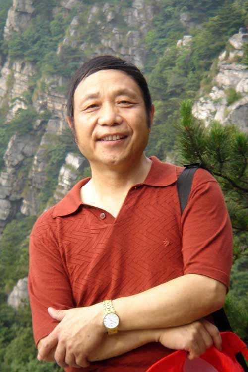 朱秀坤老师的照片，单击鼠标查看大图！